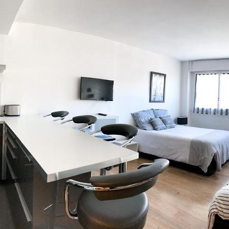Charmant Studio Alesia Paris Exterior foto